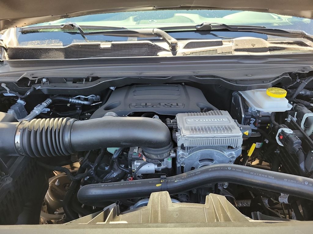 Thumbnail: 2026 RAM 1500 - 9