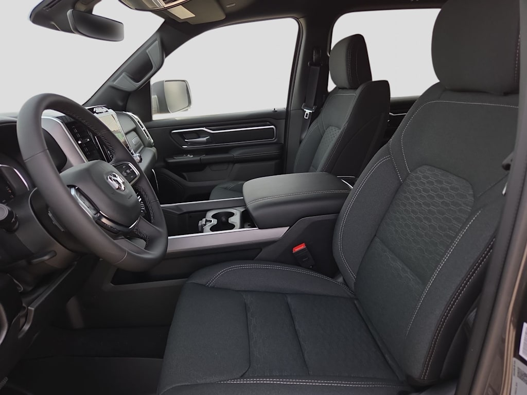Thumbnail: 2026 RAM 1500 - 10