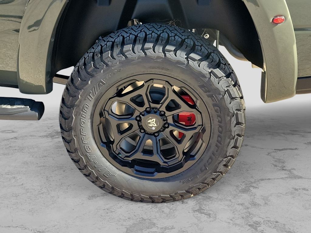 Thumbnail: 2026 RAM 1500 - 4