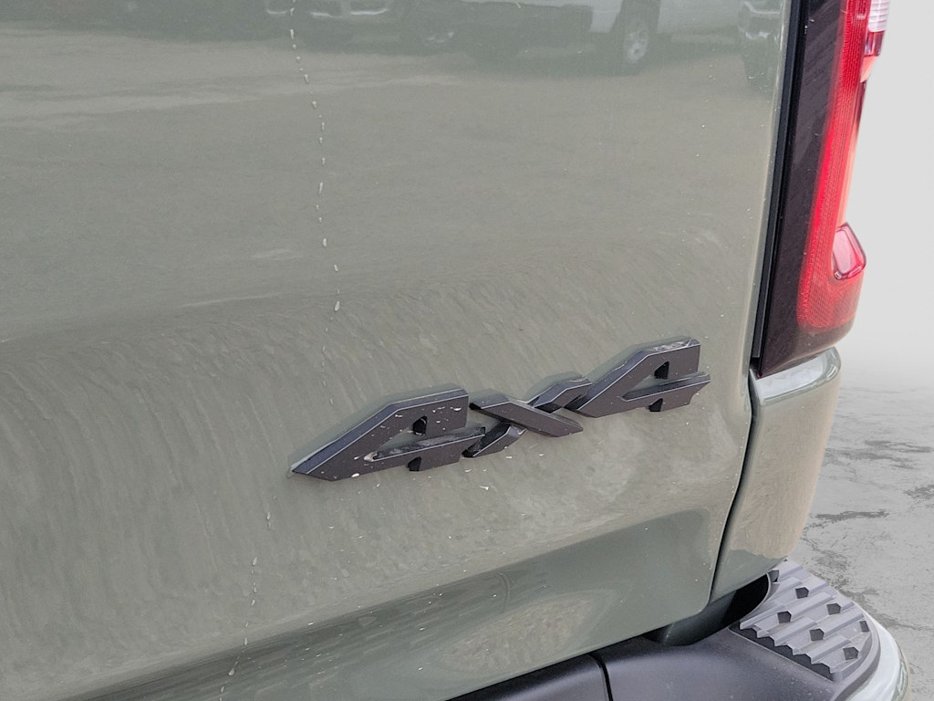 Thumbnail: 2026 RAM 1500 - 7
