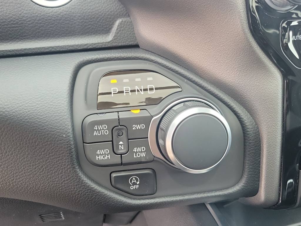 Thumbnail: 2026 RAM 1500 - 15