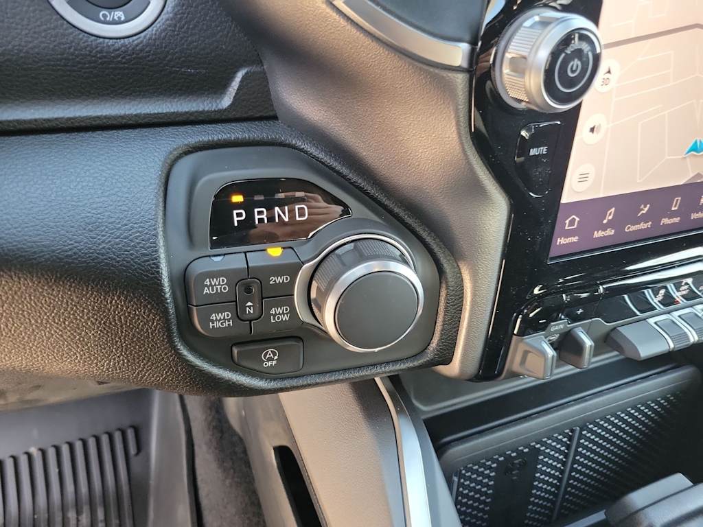 Thumbnail: 2026 RAM 1500 - 25