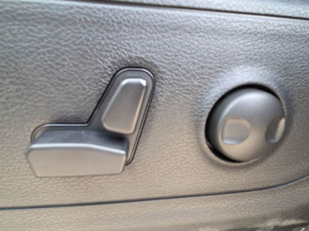 Thumbnail: 2026 RAM 1500 - 26