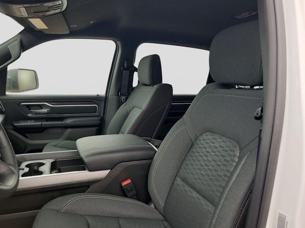 Thumbnail: 2026 RAM 1500 - 11
