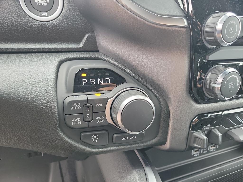 Thumbnail: 2026 RAM 1500 - 16