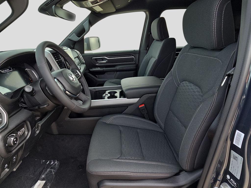 Thumbnail: 2026 RAM 1500 - 10
