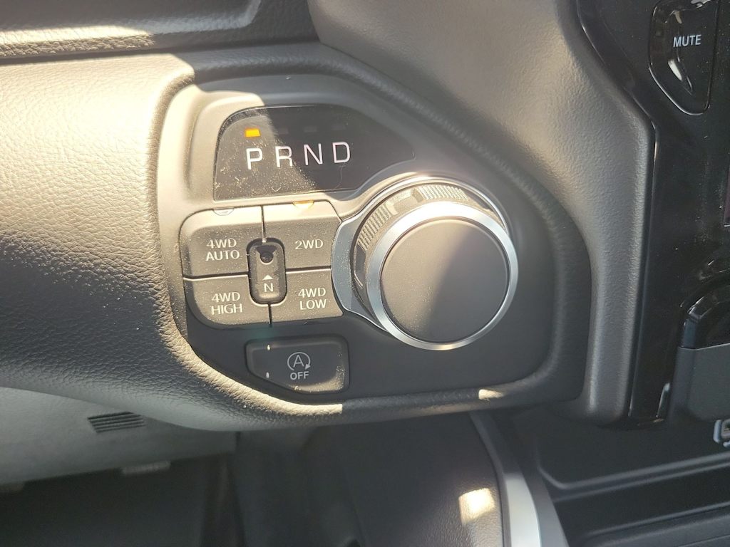 Thumbnail: 2026 RAM 1500 - 22