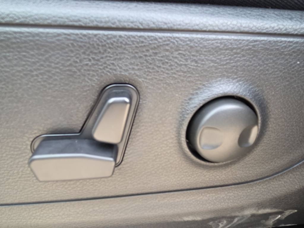 Thumbnail: 2026 RAM 1500 - 26