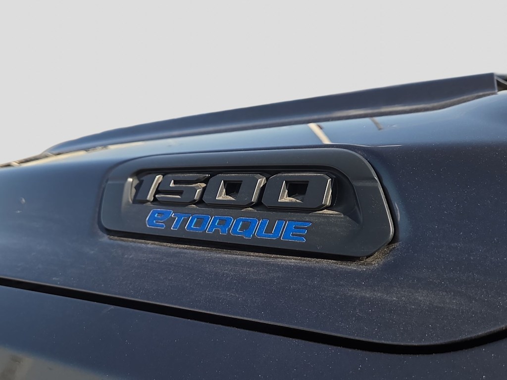Thumbnail: 2026 RAM 1500 - 7