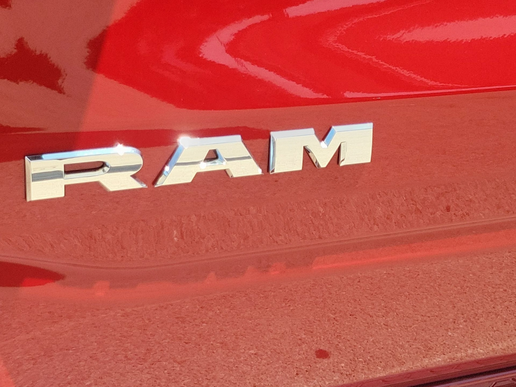 Thumbnail: 2026 RAM 1500 - 5