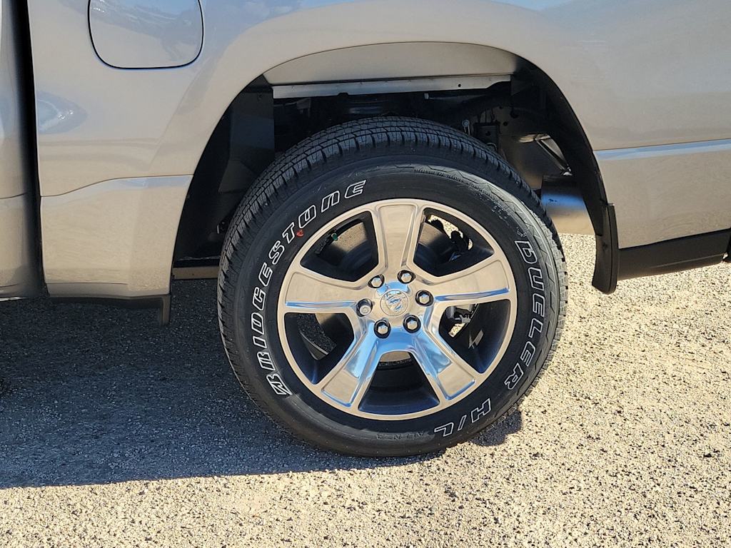 Thumbnail: 2026 RAM 1500 - 8