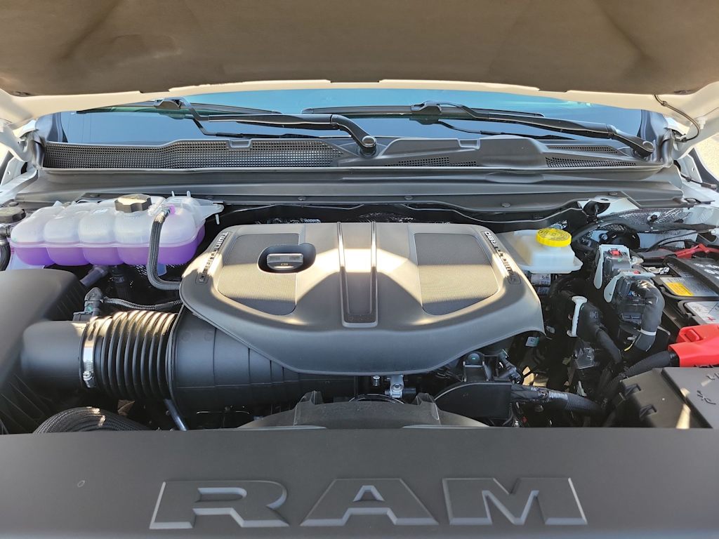 Thumbnail: 2026 RAM 1500 - 9