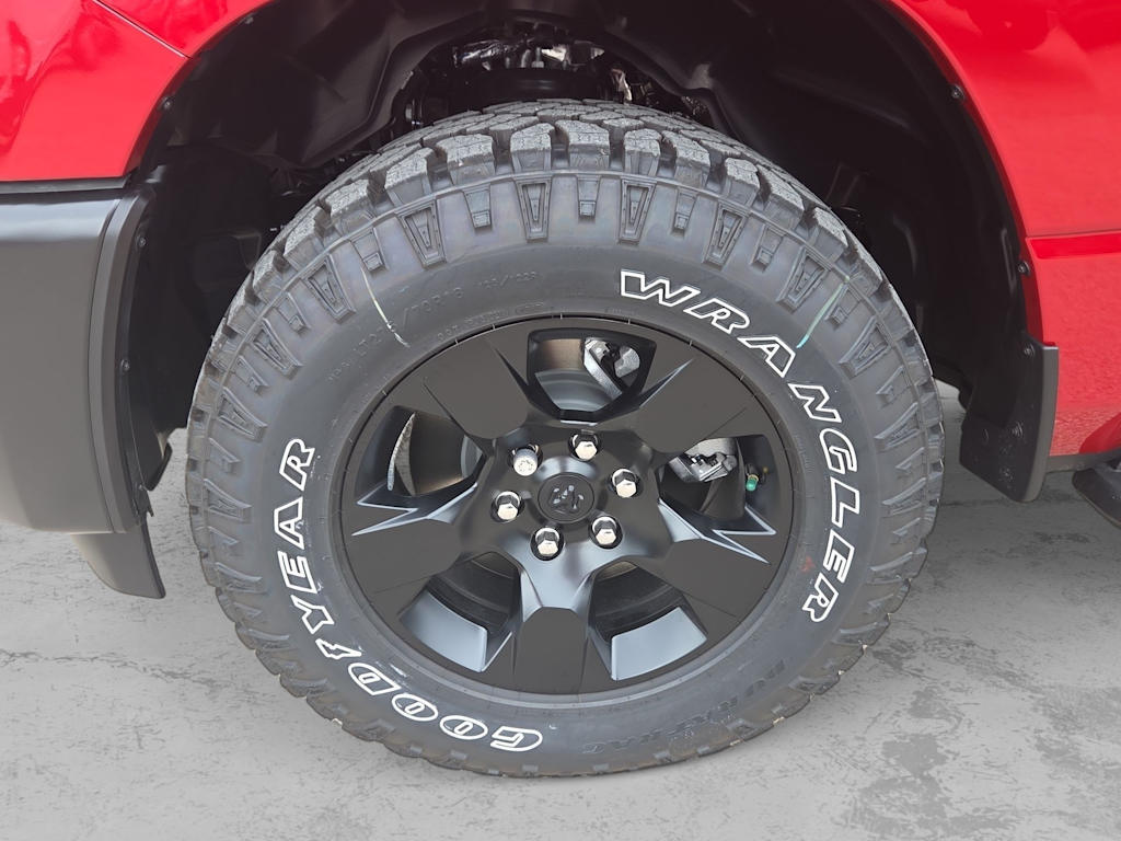 Thumbnail: 2026 RAM 1500 - 7