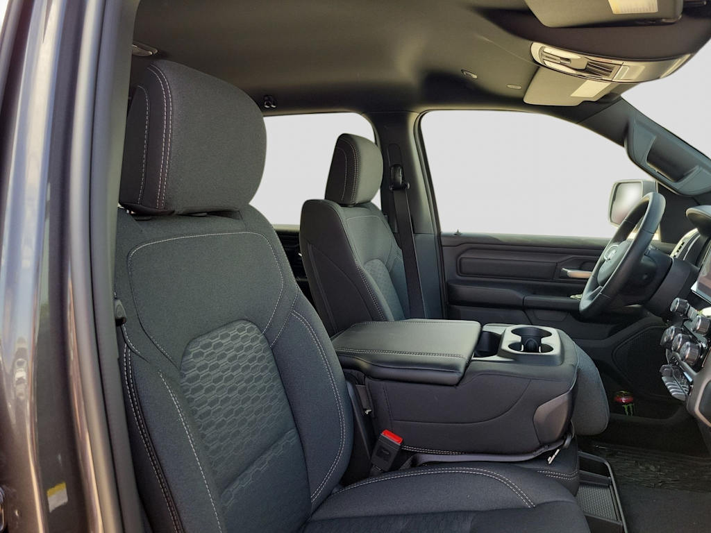 Thumbnail: 2026 RAM 1500 - 11