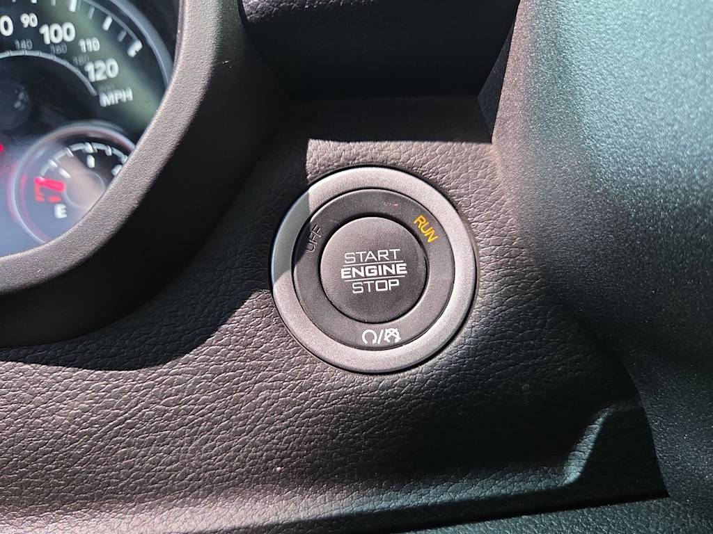 Thumbnail: 2025 RAM 1500 - 25