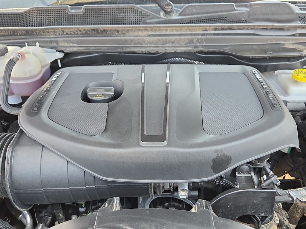 Thumbnail: 2025 RAM 1500 - 9