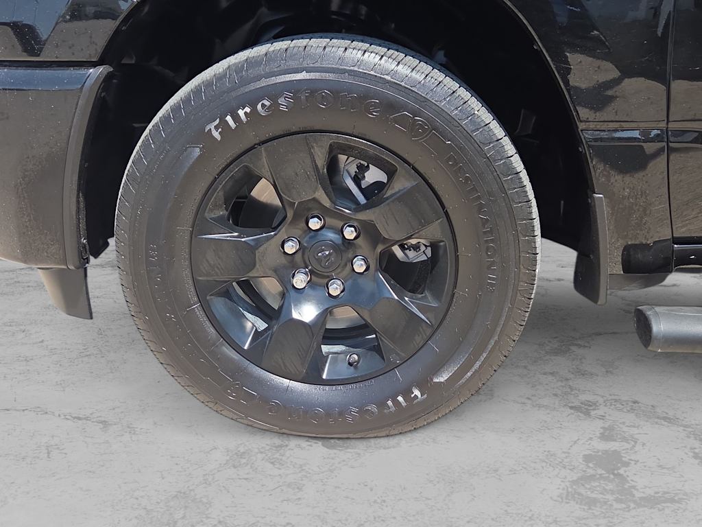 Thumbnail: 2025 RAM 1500 - 8