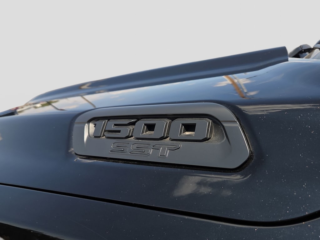 Thumbnail: 2025 RAM 1500 - 7
