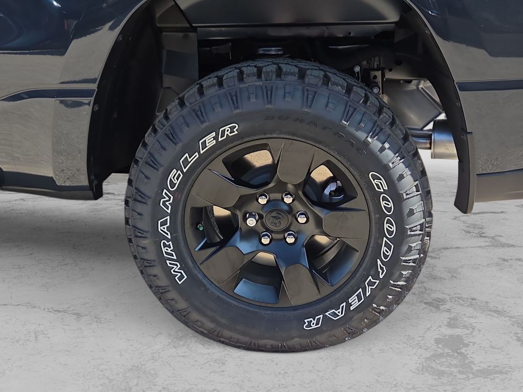 Thumbnail: 2026 RAM 1500 - 8