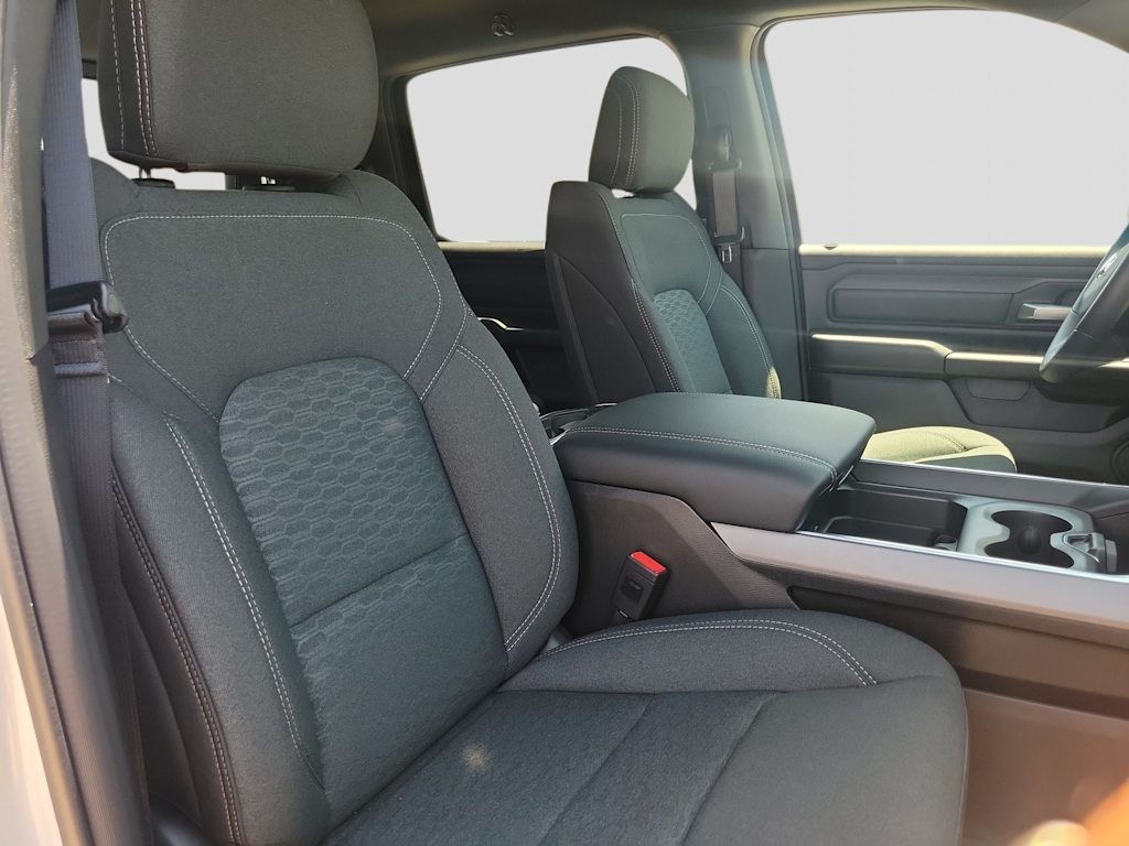 Thumbnail: 2026 RAM 1500 - 10