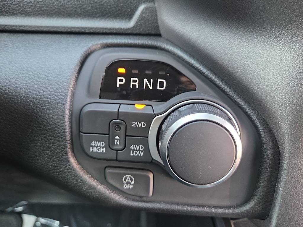 Thumbnail: 2026 RAM 1500 - 15