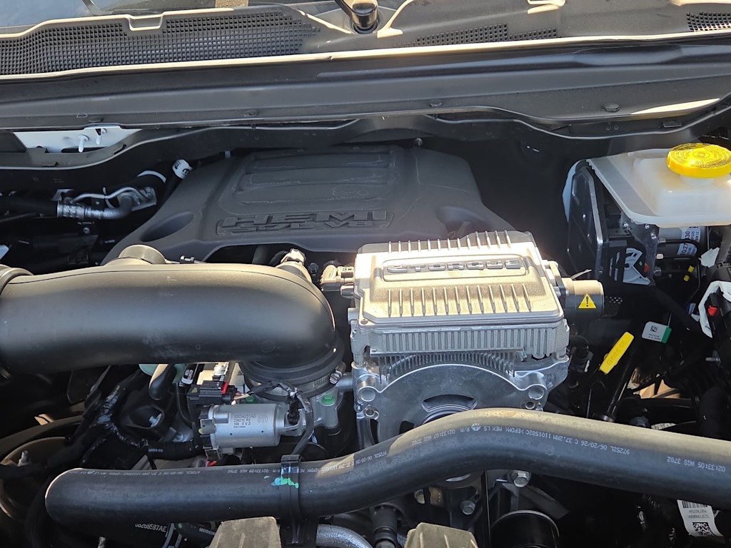 Thumbnail: 2026 RAM 1500 - 8
