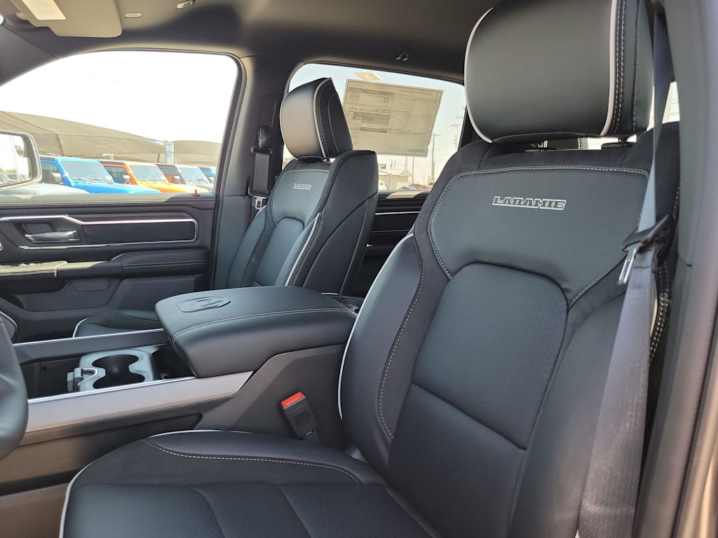 Thumbnail: 2026 RAM 1500 - 11