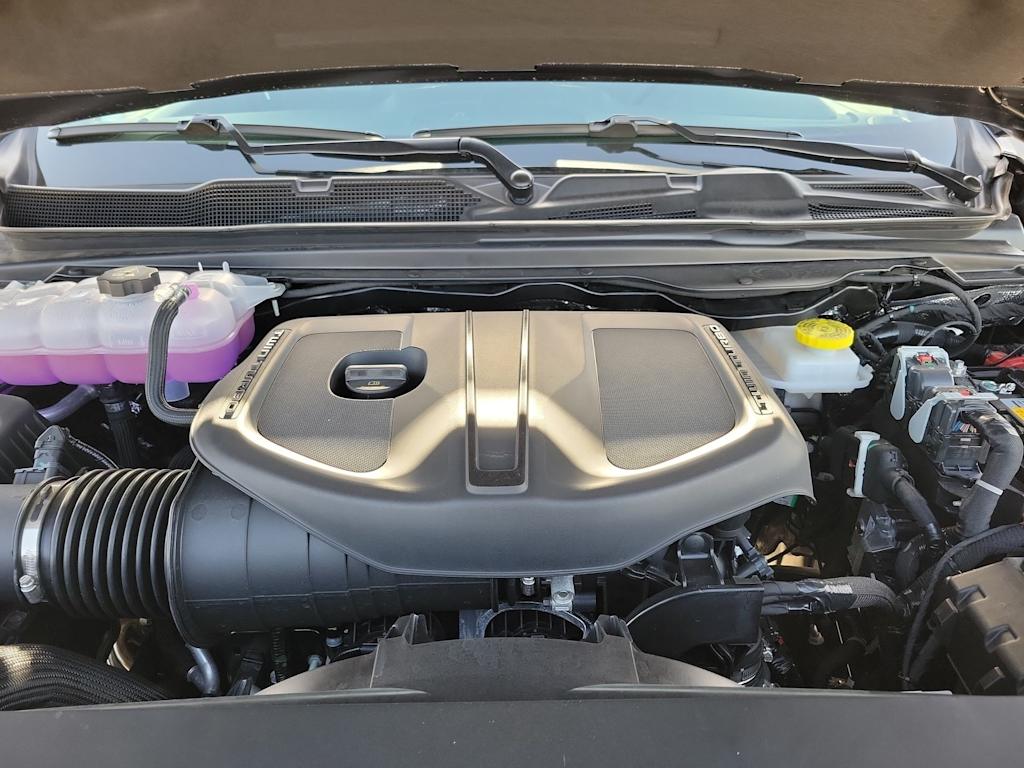 Thumbnail: 2026 RAM 1500 - 9