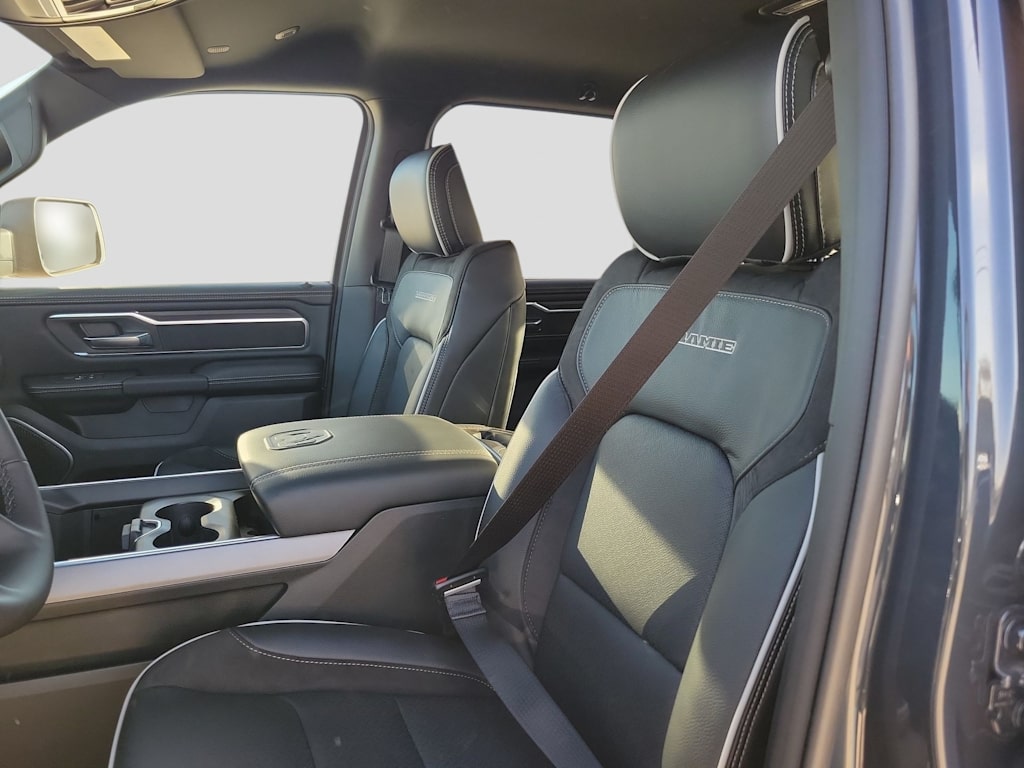Thumbnail: 2026 RAM 1500 - 11