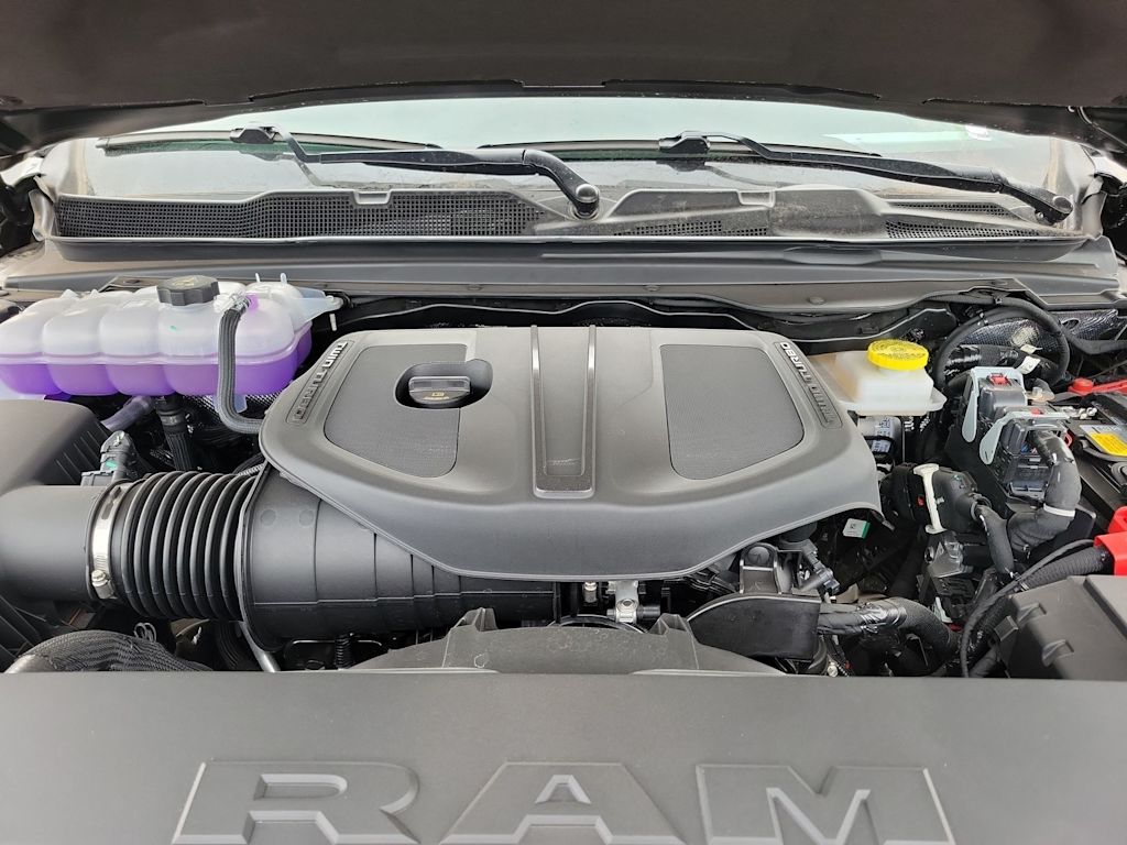 Thumbnail: 2026 RAM 1500 - 9