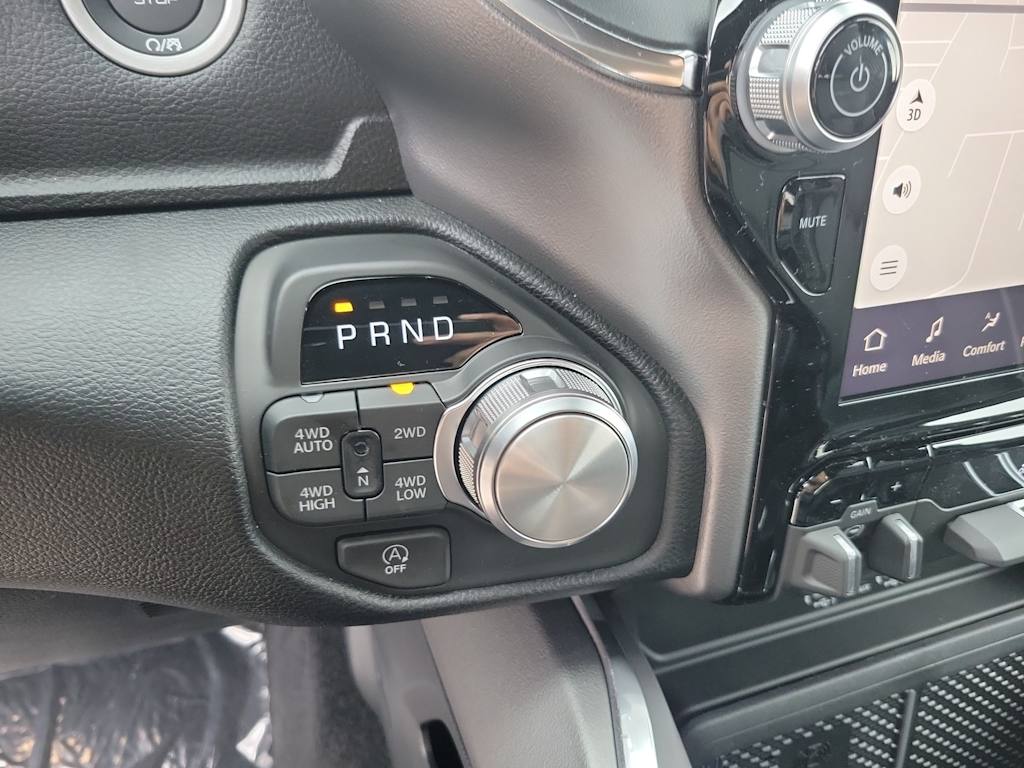 Thumbnail: 2026 RAM 1500 - 29