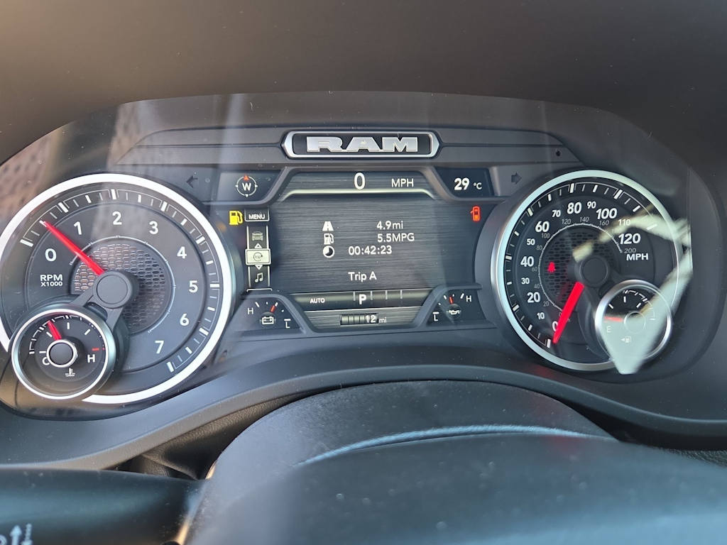 Thumbnail: 2026 RAM 1500 - 15
