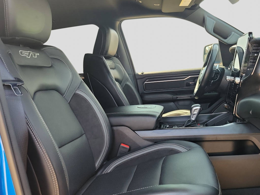 Thumbnail: 2025 RAM 1500 - 10