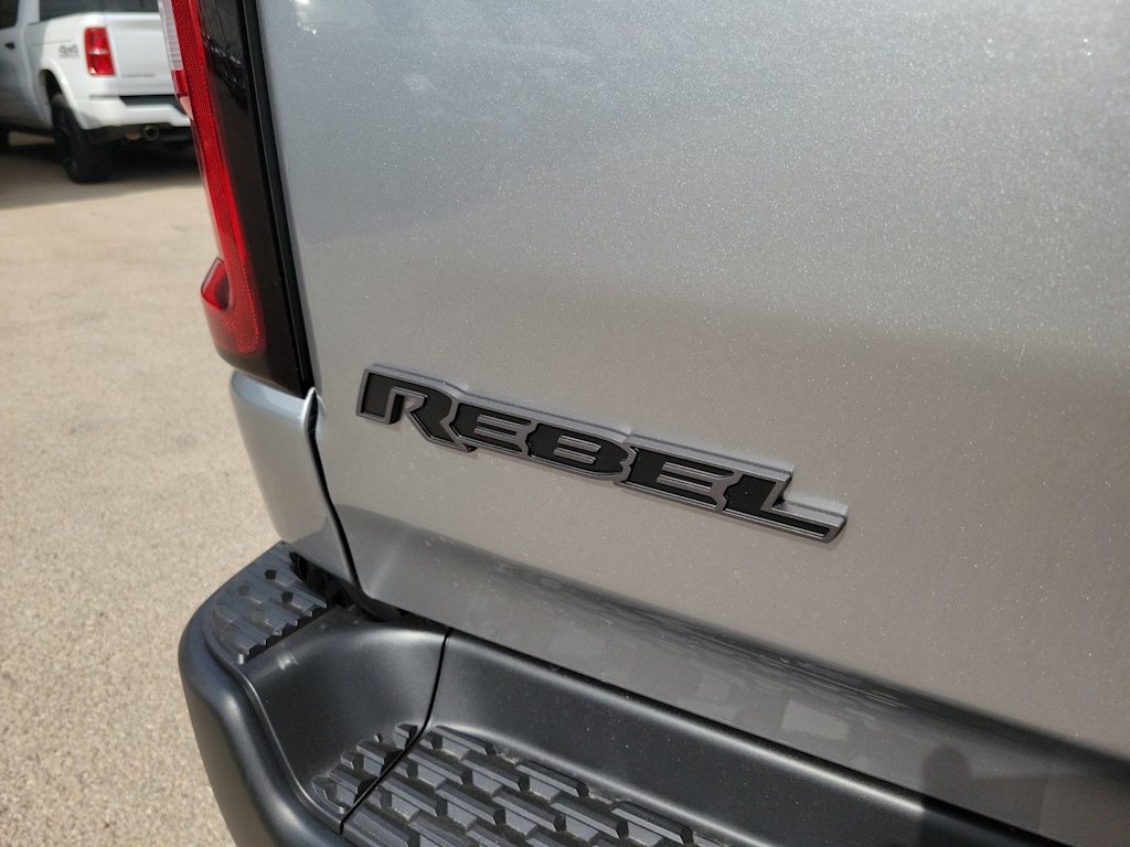 Thumbnail: 2026 RAM 1500 - 7