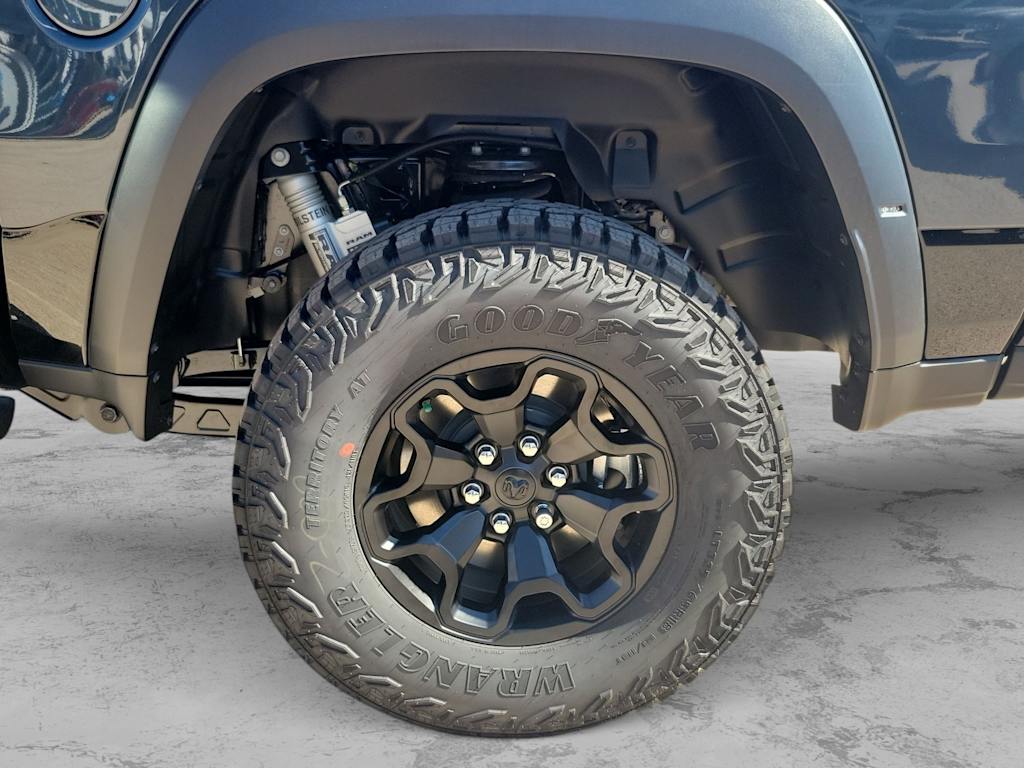Thumbnail: 2026 RAM 1500 - 8