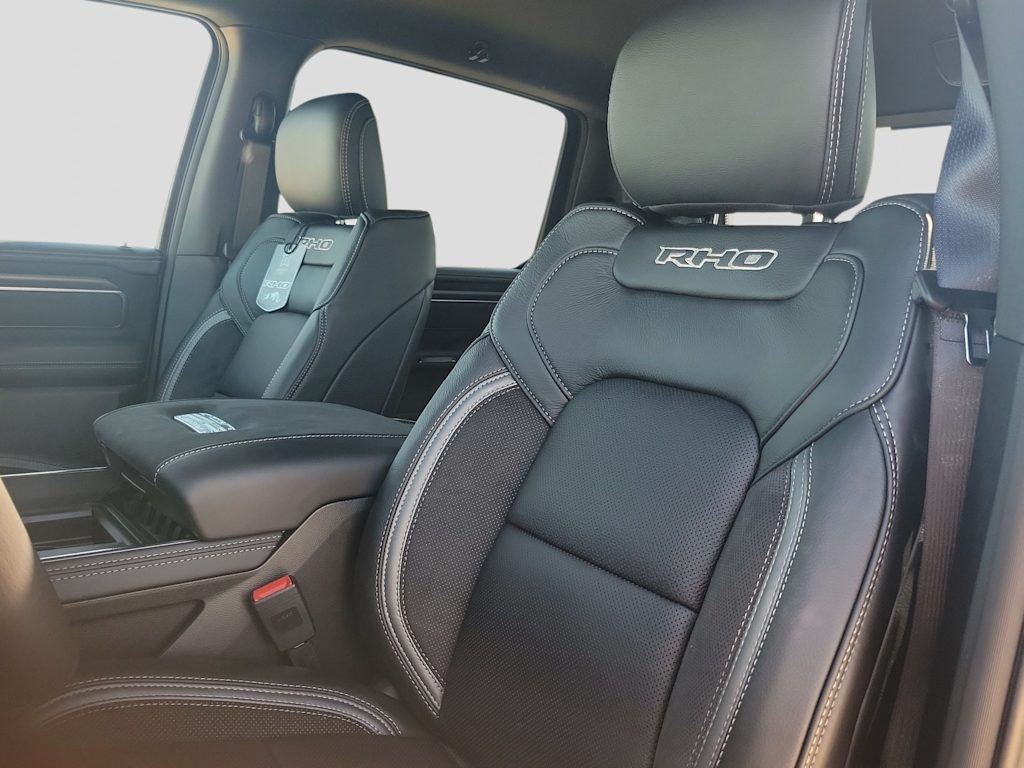 Thumbnail: 2026 RAM 1500 - 10
