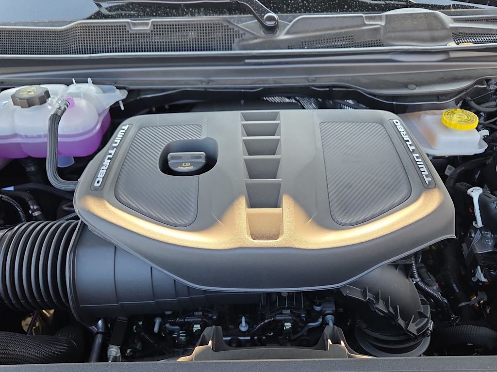Thumbnail: 2026 RAM 1500 - 9