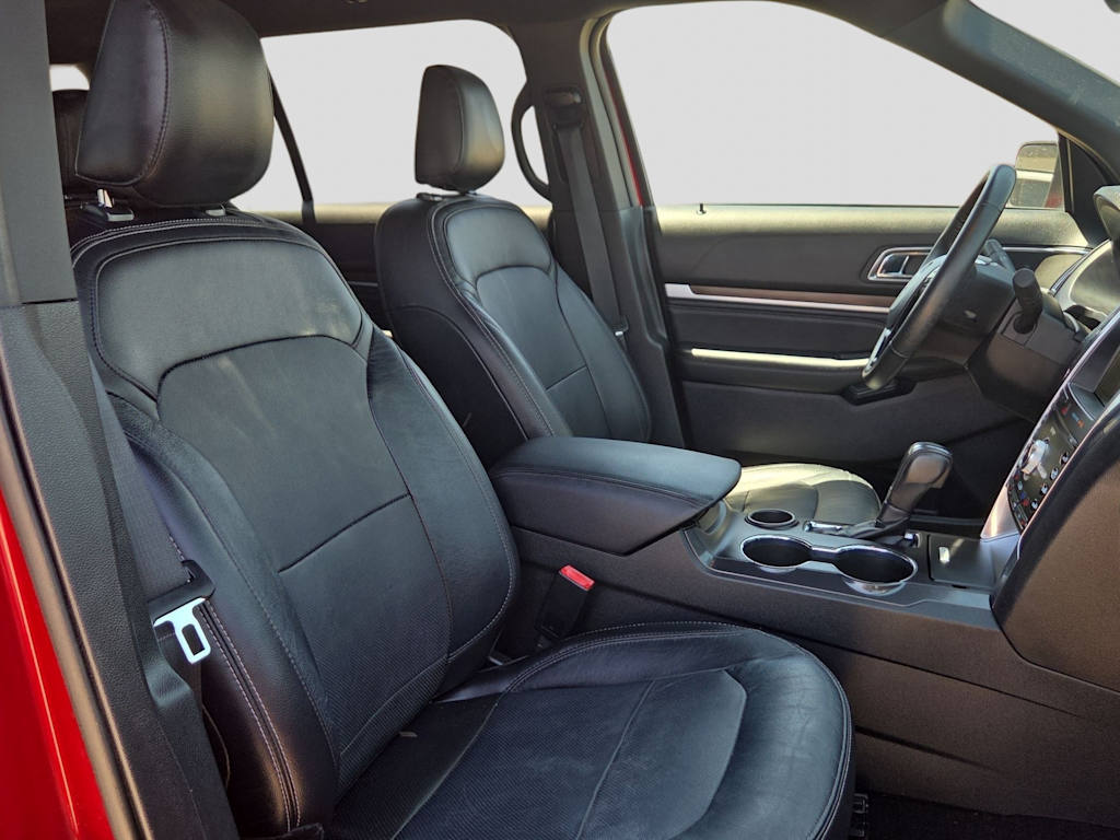 Thumbnail: 2019 Ford Explorer - 11