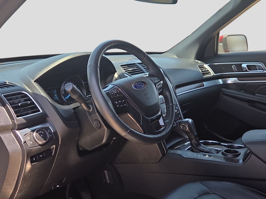 Thumbnail: 2019 Ford Explorer - 2