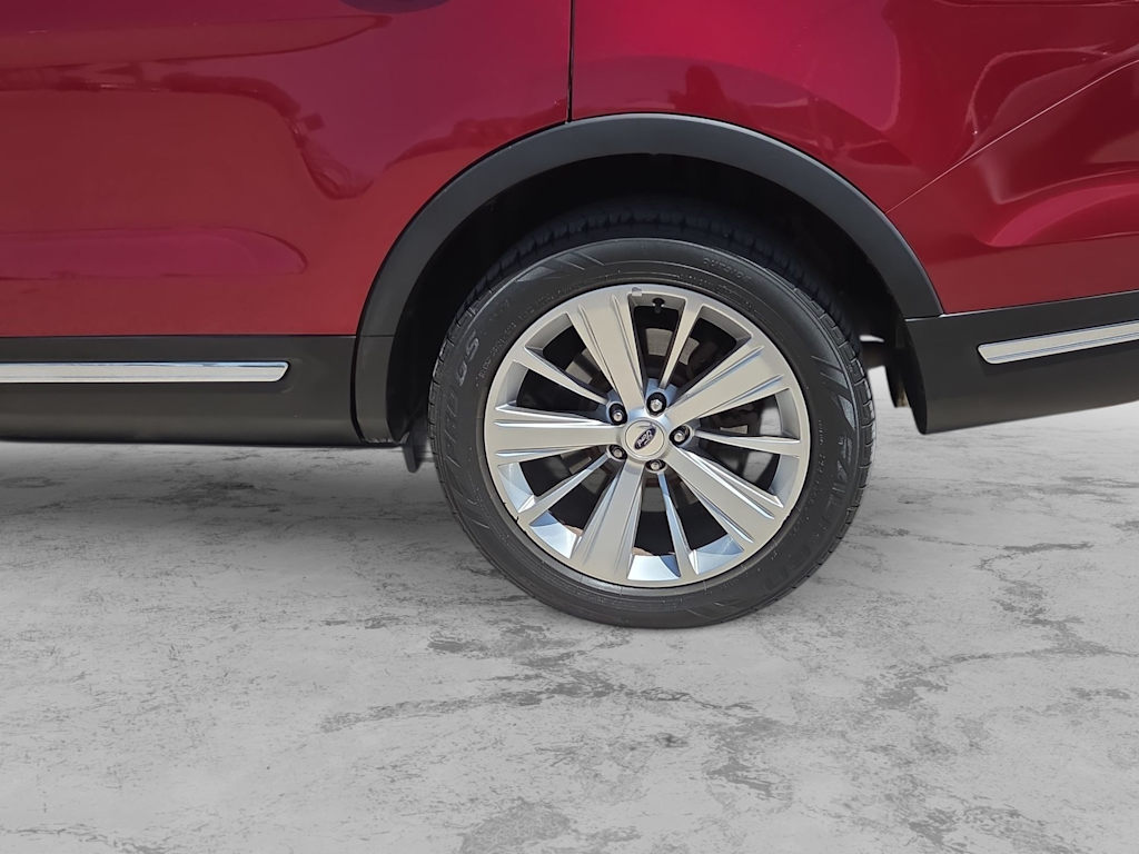 Thumbnail: 2019 Ford Explorer - 8