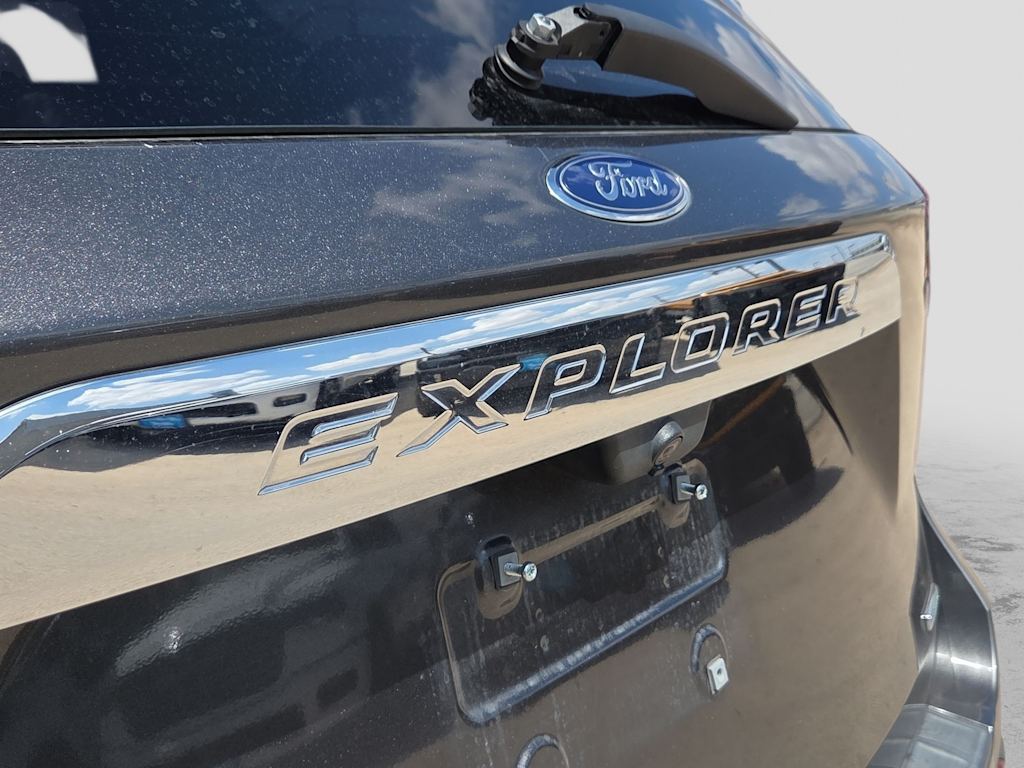 Thumbnail: 2020 Ford Explorer - 6