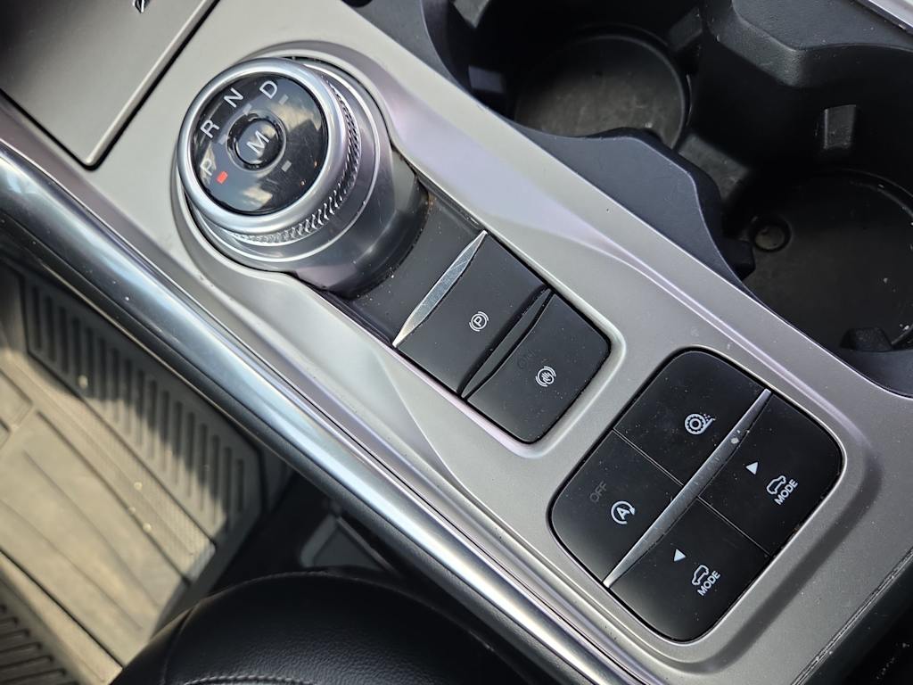 Thumbnail: 2020 Ford Explorer - 14