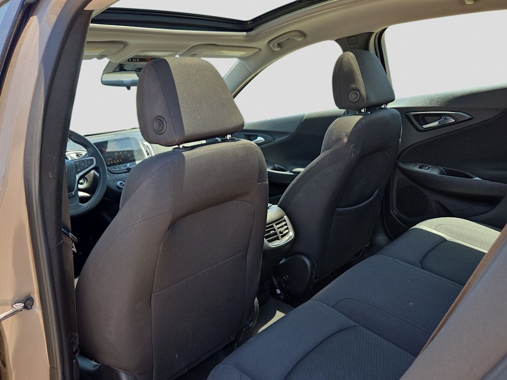 Thumbnail: 2024 Chevrolet Malibu - 11