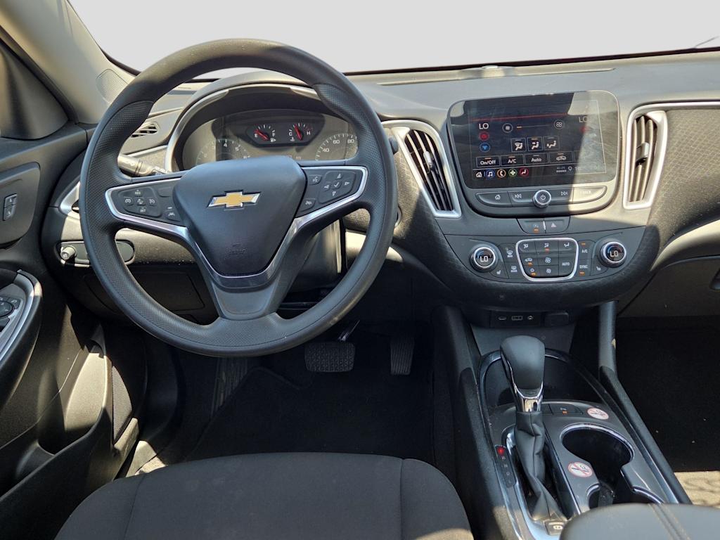 Thumbnail: 2024 Chevrolet Malibu - 8