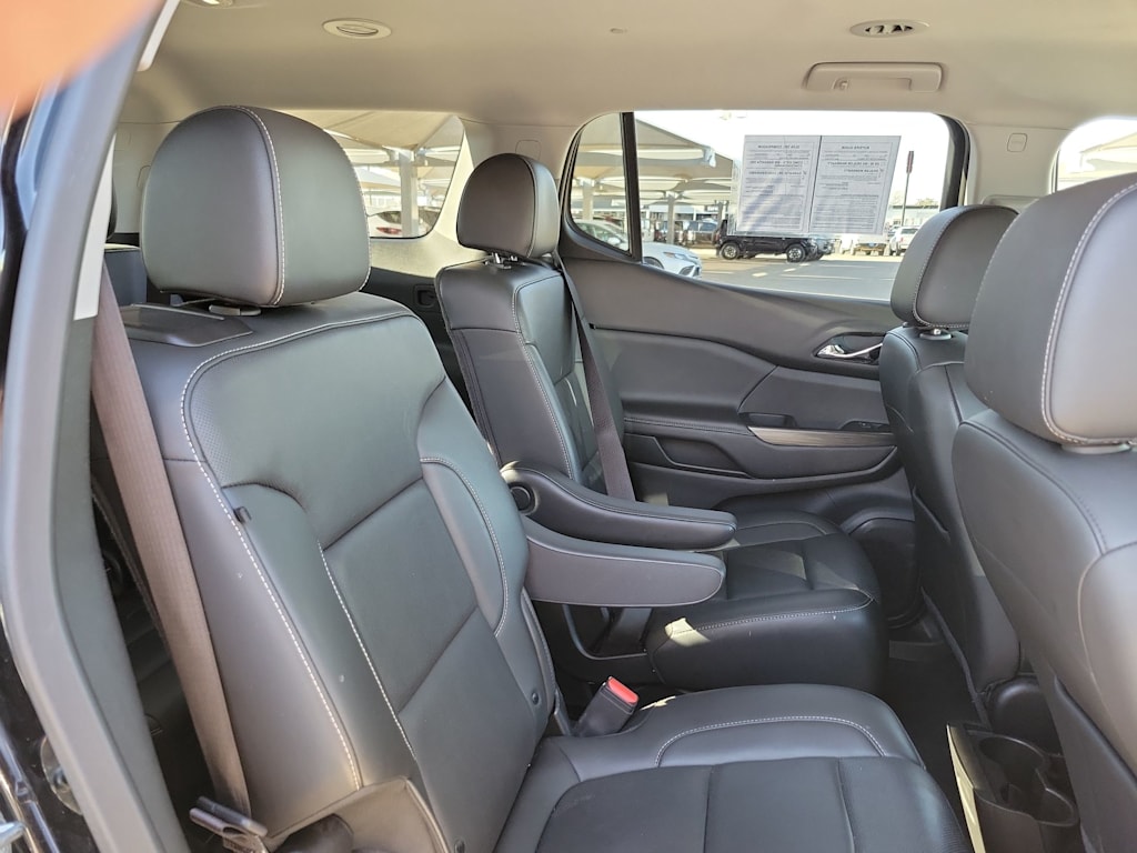 2023 GMC Acadia SLT 18