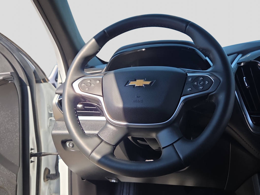 Thumbnail: 2023 Chevrolet Traverse - 13