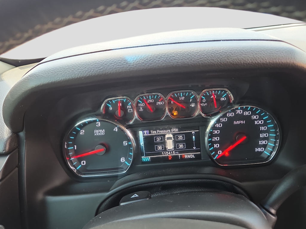 Thumbnail: 2018 Chevrolet Tahoe - 16