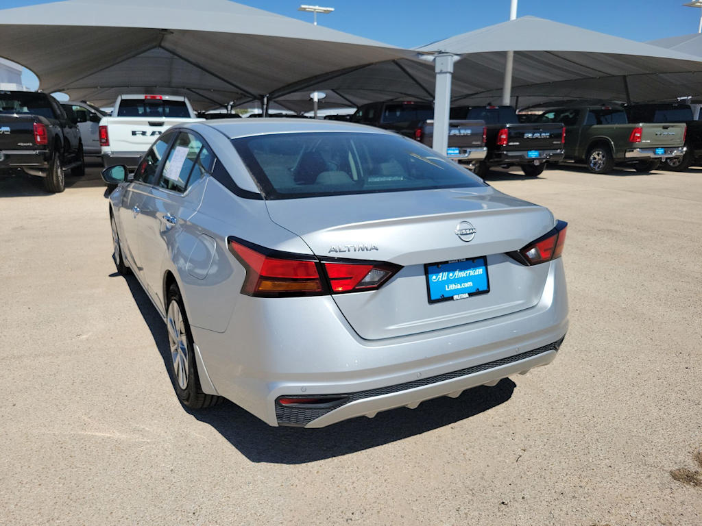 Thumbnail: 2024 Nissan Altima - 6