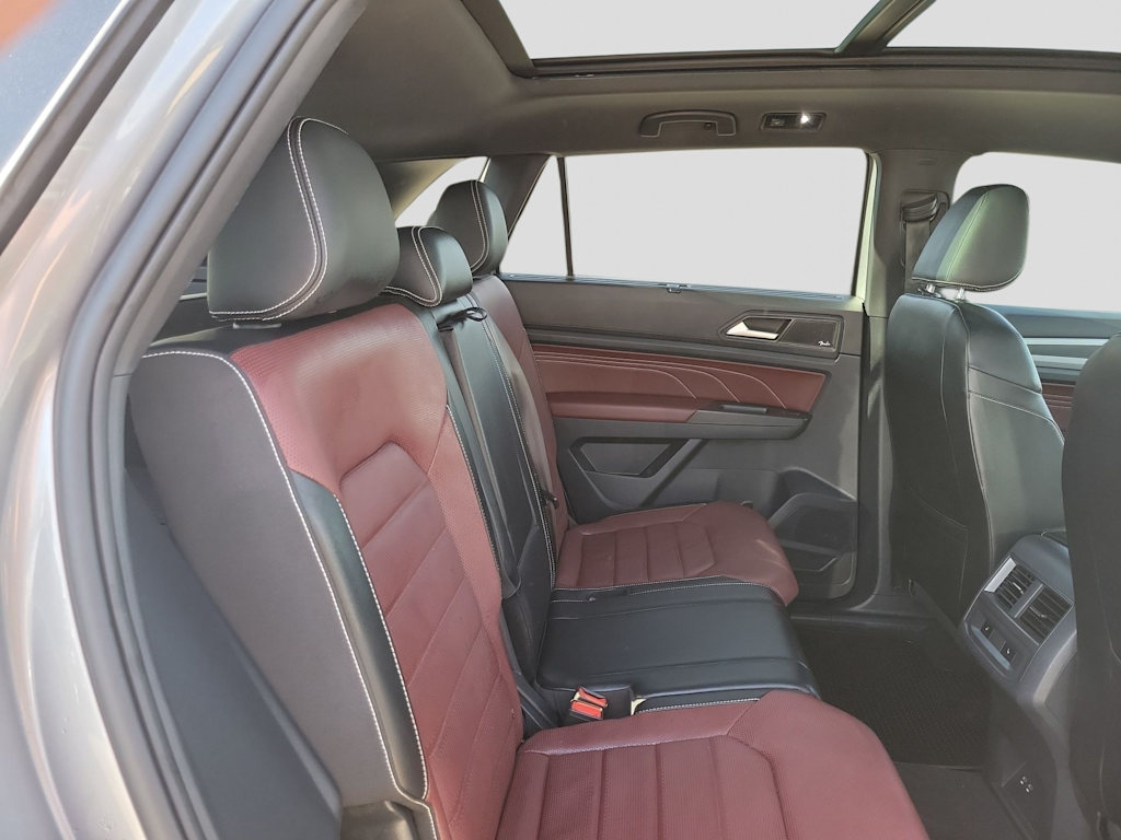 Thumbnail: 2022 Volkswagen Atlas - 23