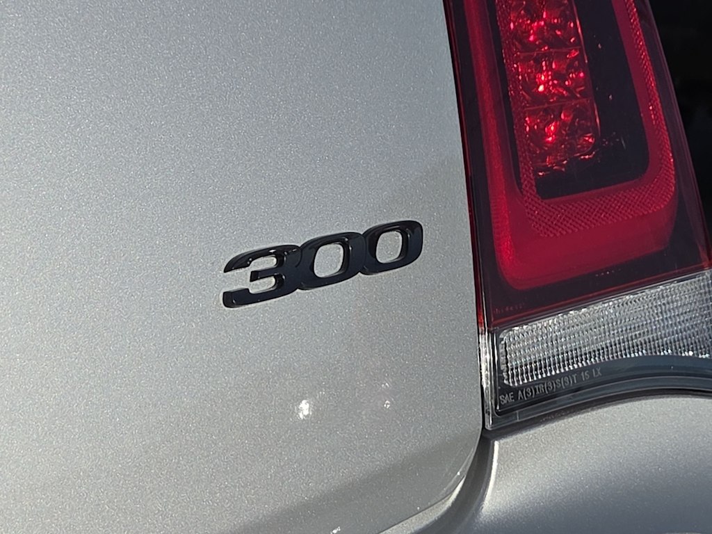 Thumbnail: 2023 Chrysler 300 - 7